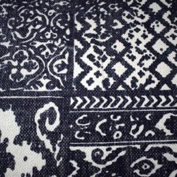 navy-flatweave-cotton-geometric-pattern-rug-90x150-cm