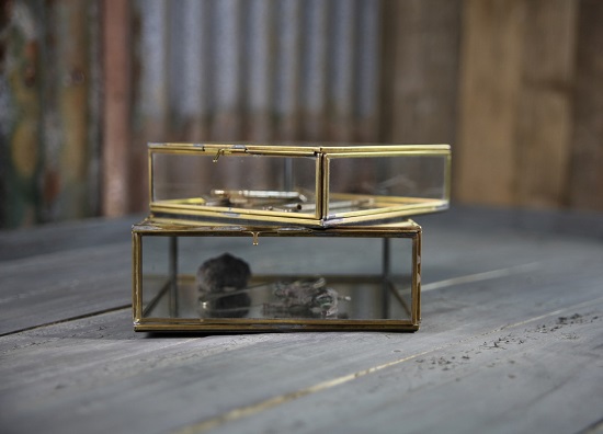 Organise your bits and bobs in these lovely glass storage boxes. Each one is handmade with a gorgeous antique brass edge, and has a quirky, vintage feel.