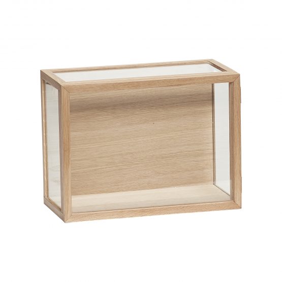 glass-display-oak-showcase-with-wooden-back-frame-by-hubsch