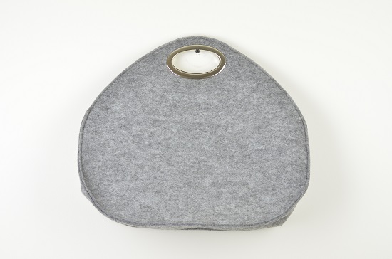 hand-made-felt-hand-bag-grey-with-silver-handle