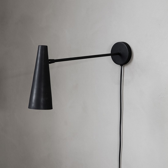 precise-wall-lamp-with-matt-black-finish-47-cm-by-house-doctor