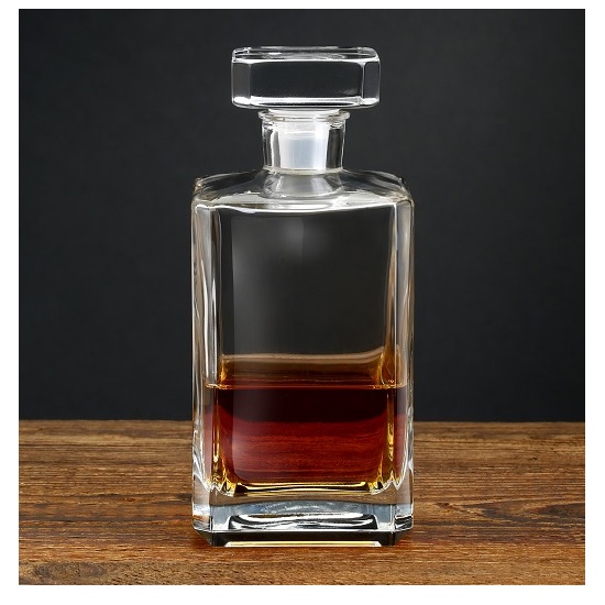 Liquor or Wine  0.7 L Cognac Clear Glass Decanter Carafe for Whiskey 