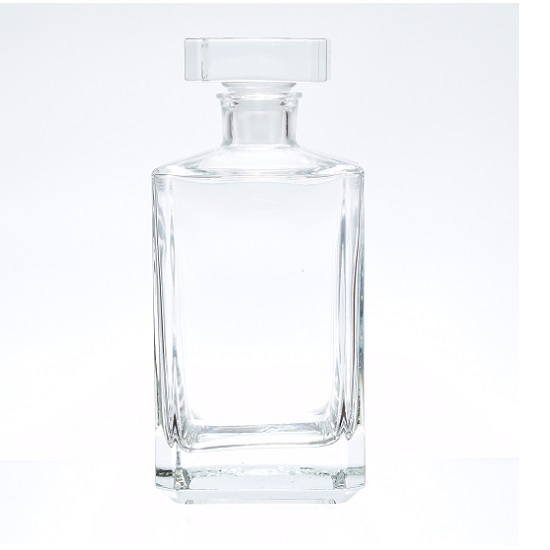 clear-glass-decanter-carafe-for-whiskey-cognac-liquor-or-wine-0-7-l-burbon